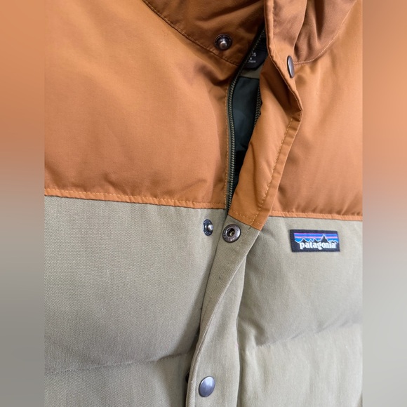 Patagonia Brown and Green Puffer Vest - Picture 3 of 5